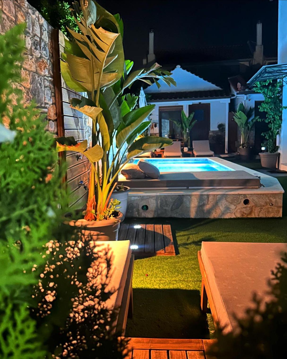 Del Sol Suites 斯基亚索斯镇 外观 照片